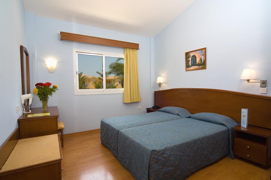 Tasia Maris Gardens Айя-Напа Номер фото